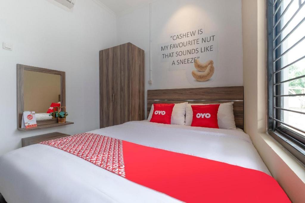 Oyo Life 3246 Walnut Inn G-10 Telukjambe Exterior foto